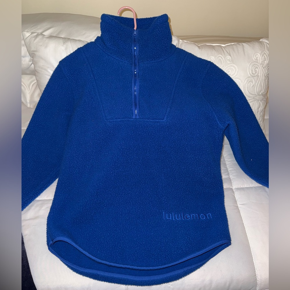 Lululemon Pullover